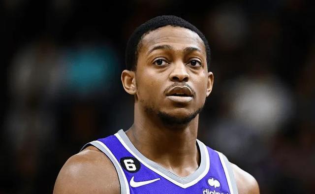 在少一名球 在少一名球